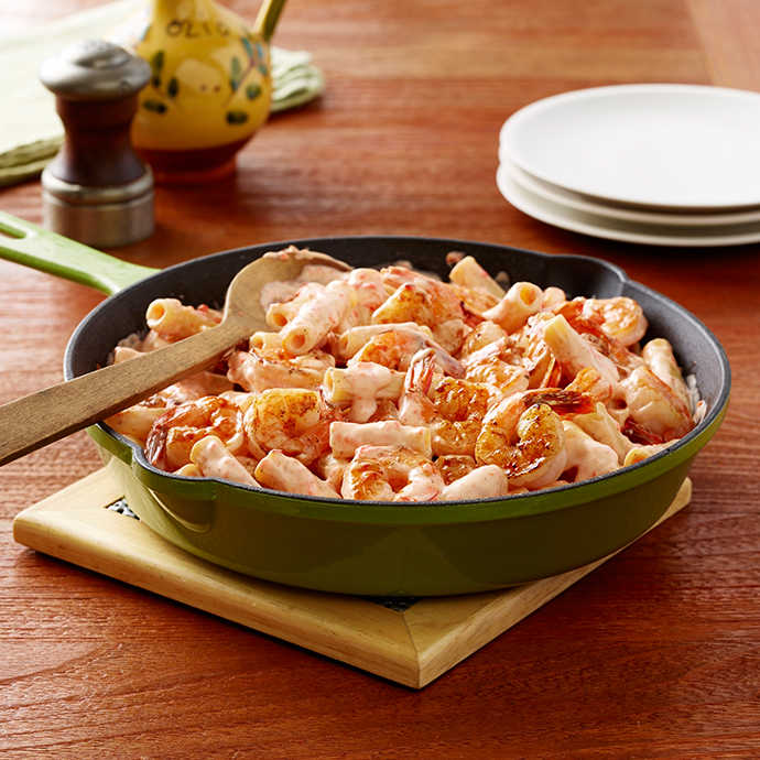 Shrimp in Red Pepper Alfredo Sauce